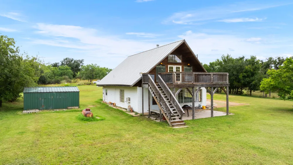 132 Blue Bird Lane Tow, TX 78657