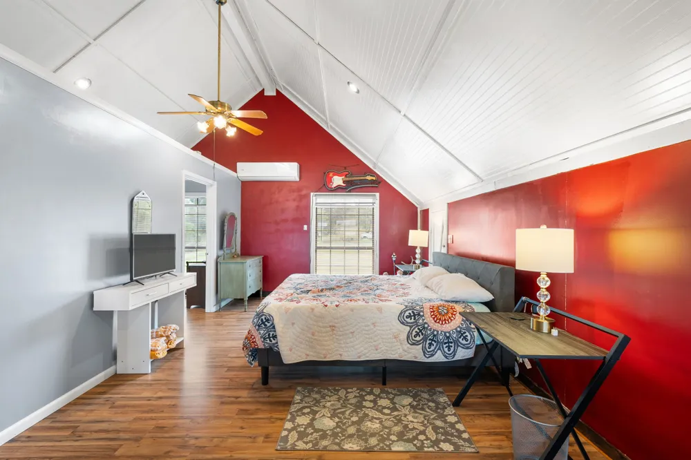 132 Blue Bird Lane Tow, TX 78657