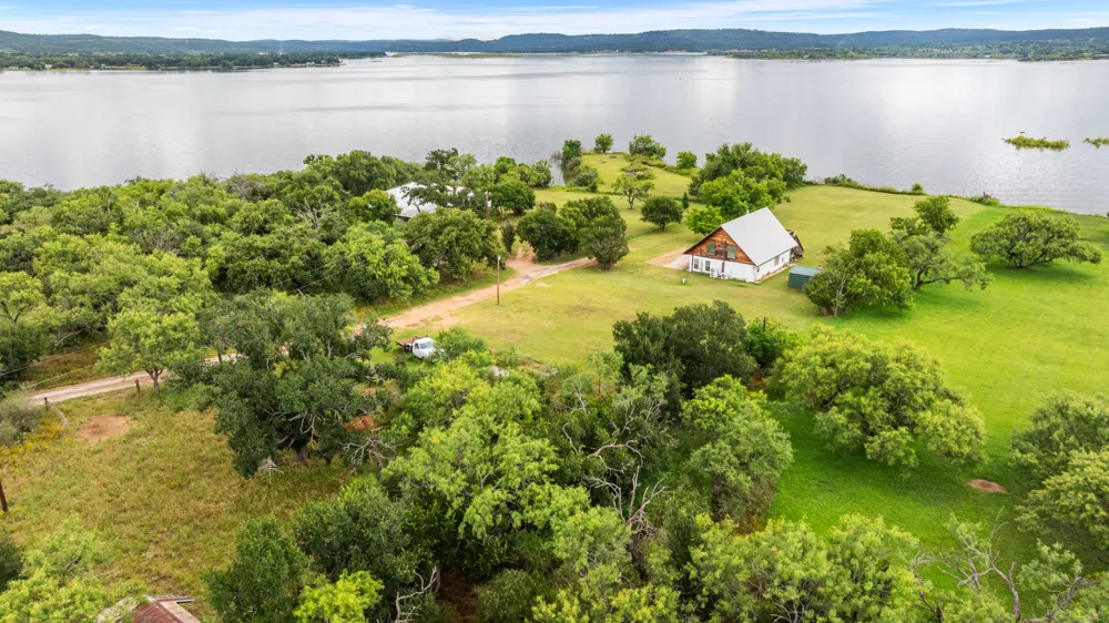 132 Blue Bird Lane Tow, TX 78657