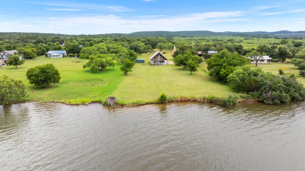 132 Blue Bird Lane Tow, TX 78657