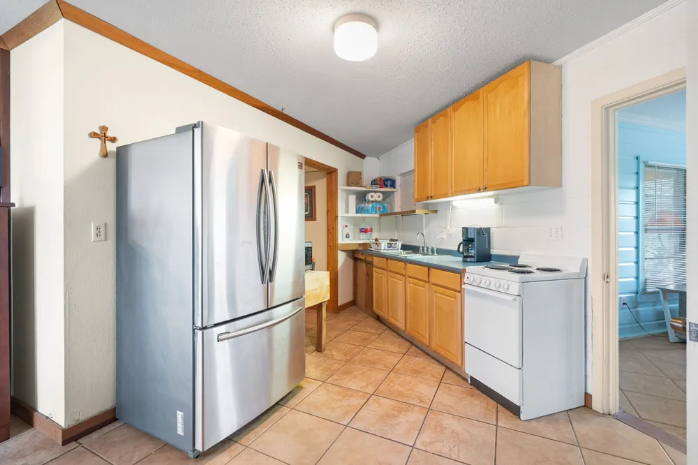 132 Blue Bird Lane Tow, TX 78657