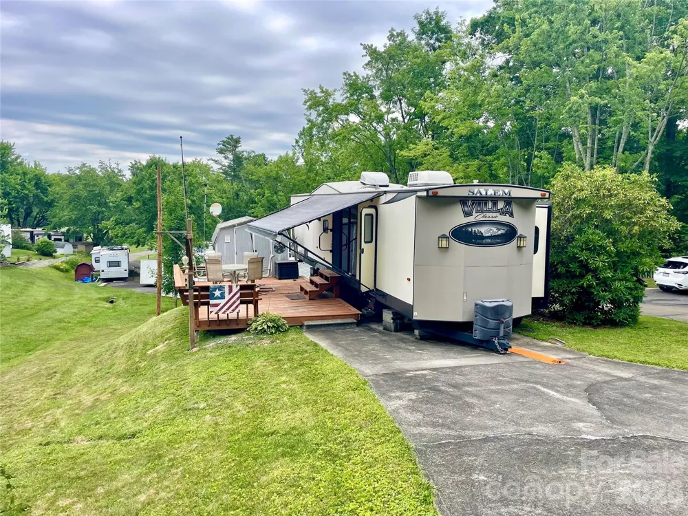 226 Saddle Ridge Drive Ennice, NC 28623