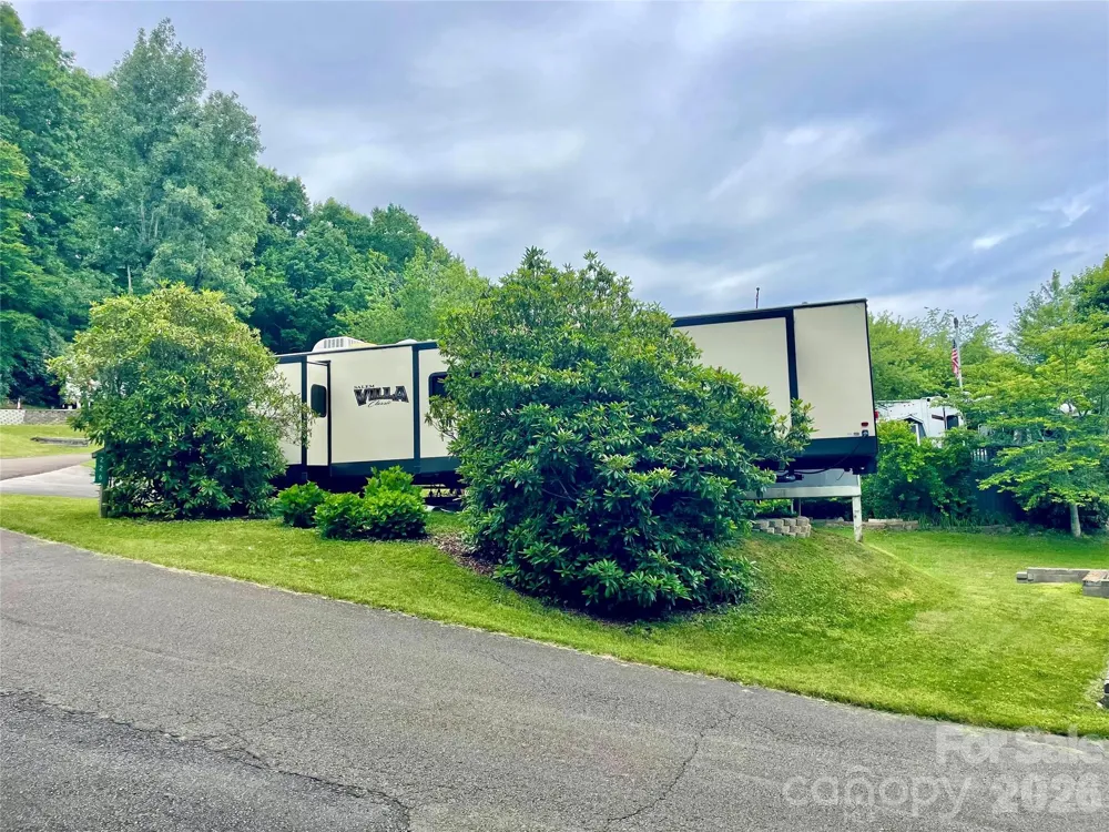 226 Saddle Ridge Drive Ennice, NC 28623