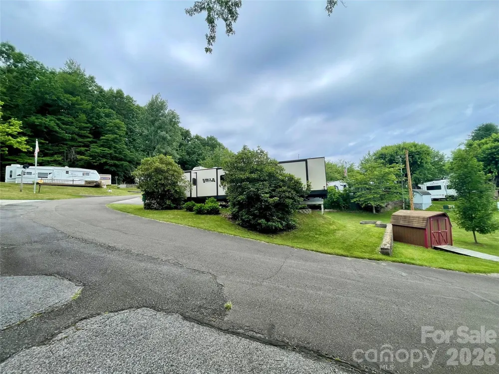 226 Saddle Ridge Drive Ennice, NC 28623