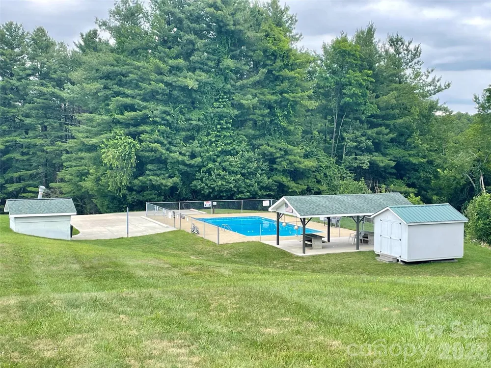 226 Saddle Ridge Drive Ennice, NC 28623