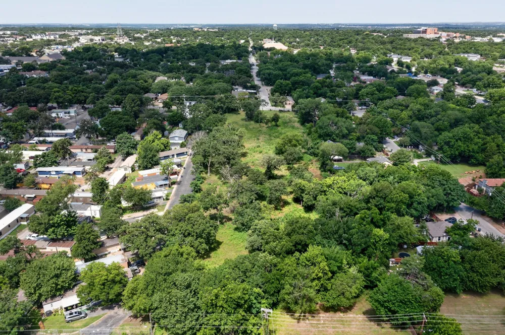 433 East Street Arlington, TX 76011