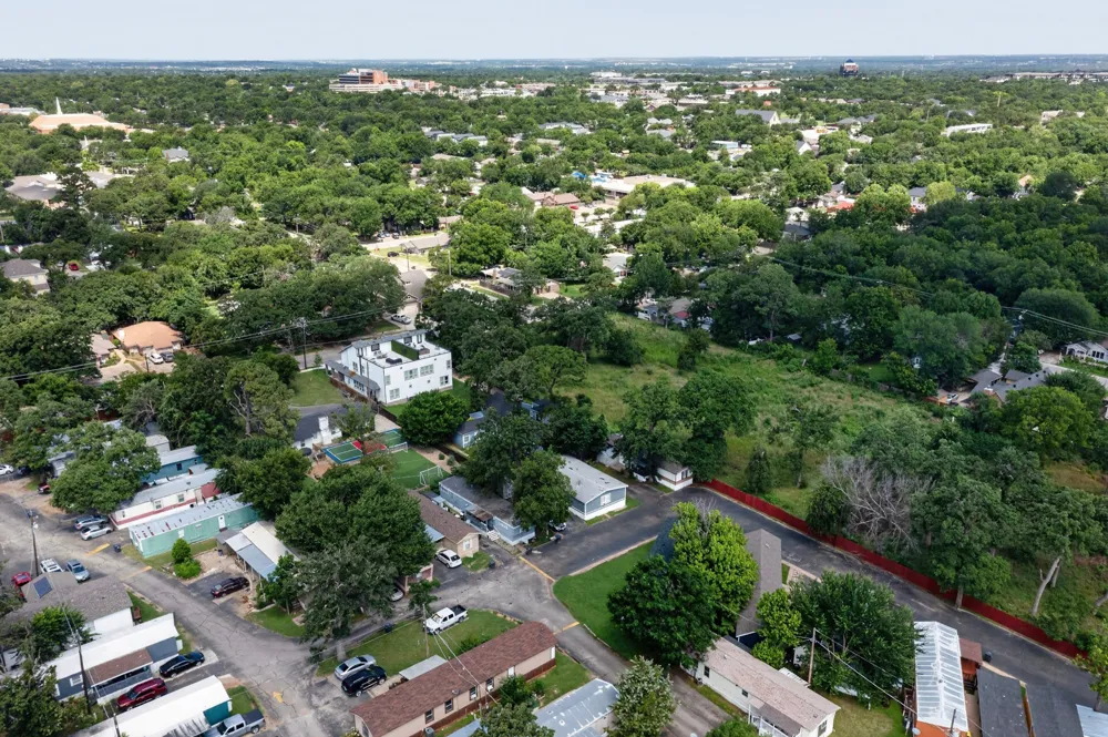 433 East Street Arlington, TX 76011