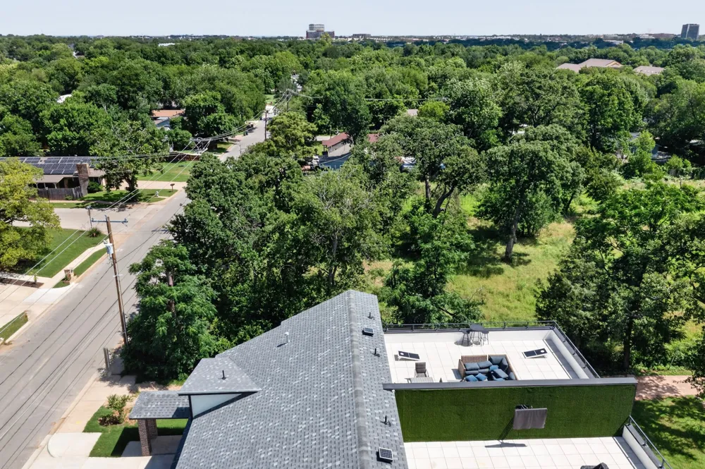 433 East Street Arlington, TX 76011
