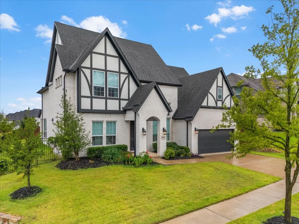 1725 Crested Ridge Road Fort Worth, TX 76008