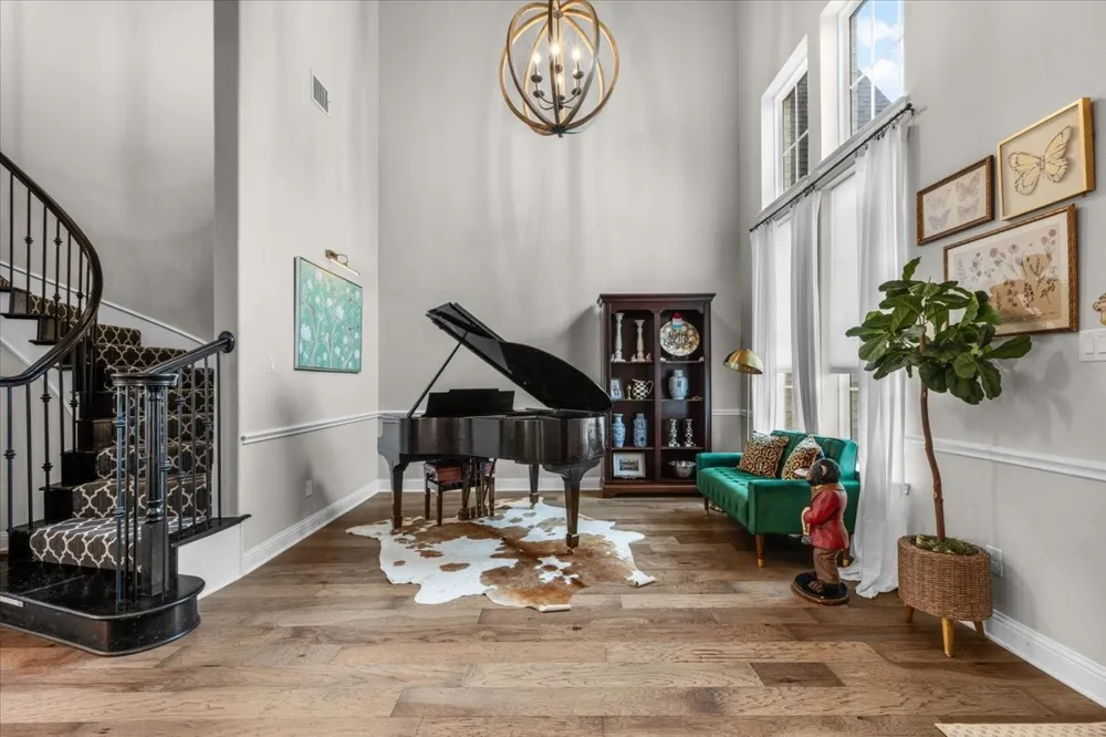 1725 Crested Ridge Road Fort Worth, TX 76008