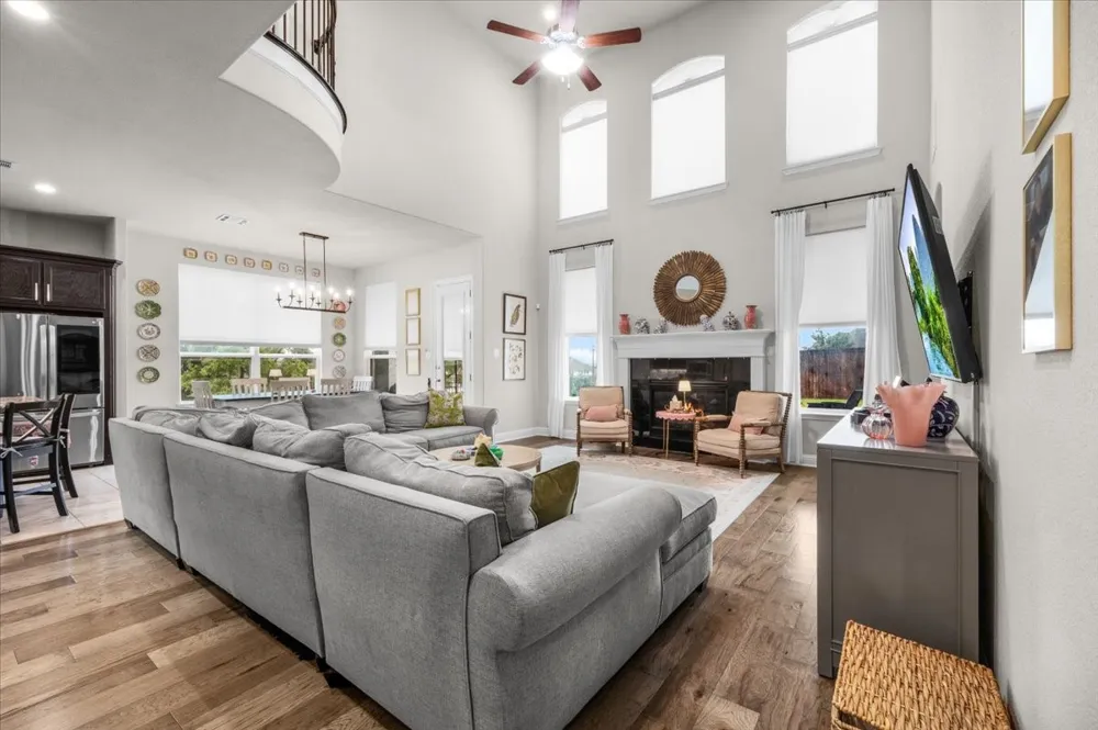 1725 Crested Ridge Road Fort Worth, TX 76008