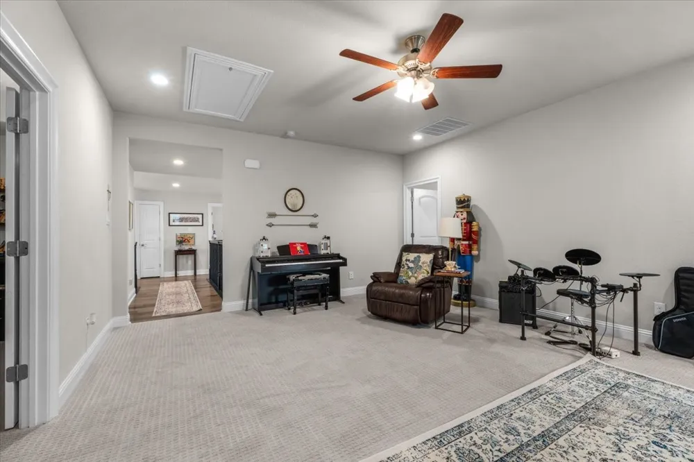 1725 Crested Ridge Road Fort Worth, TX 76008