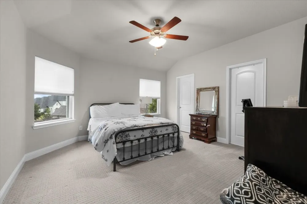 1725 Crested Ridge Road Fort Worth, TX 76008