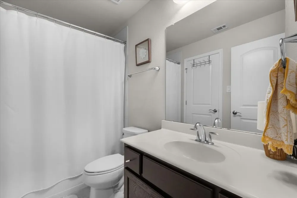 1725 Crested Ridge Road Fort Worth, TX 76008