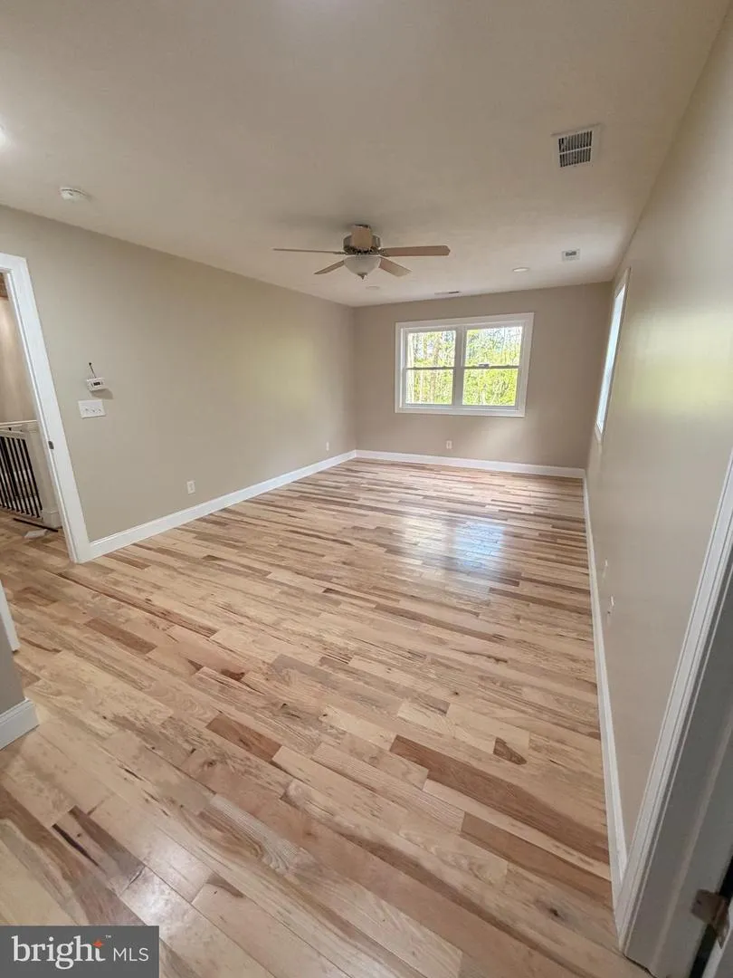 114 DRIPPING SPRING RD Morgantown, WV 26508
