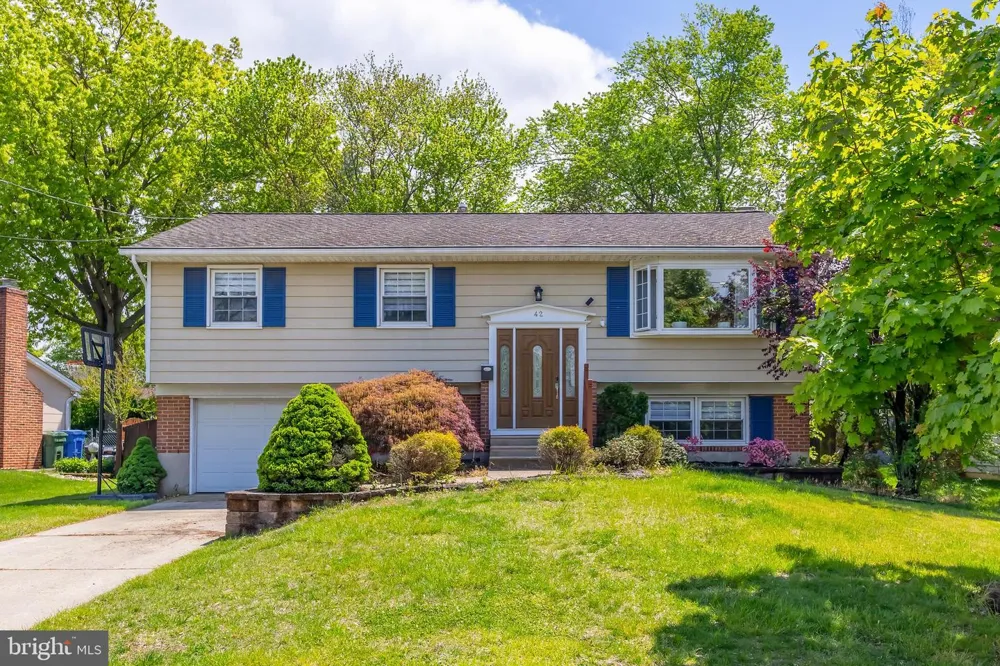 42 REGENT ROAD Cherry Hill, NJ 08003
