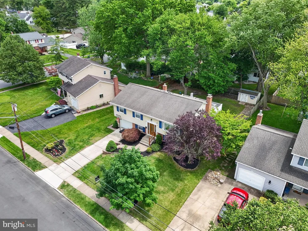 42 REGENT ROAD Cherry Hill, NJ 08003
