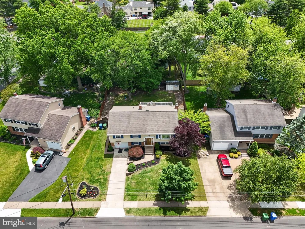 42 REGENT ROAD Cherry Hill, NJ 08003