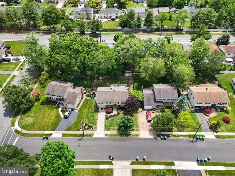 42 REGENT ROAD Cherry Hill, NJ 08003