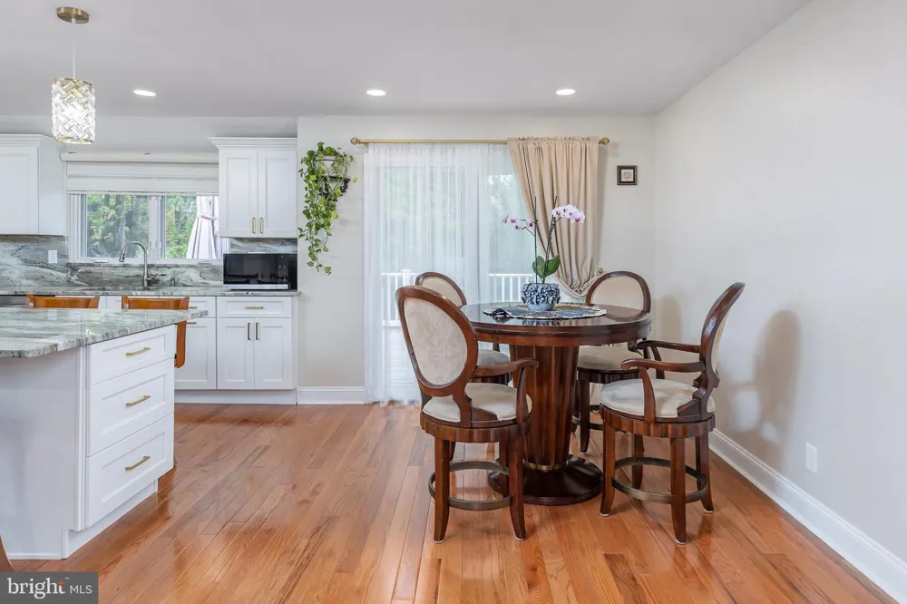 42 REGENT ROAD Cherry Hill, NJ 08003