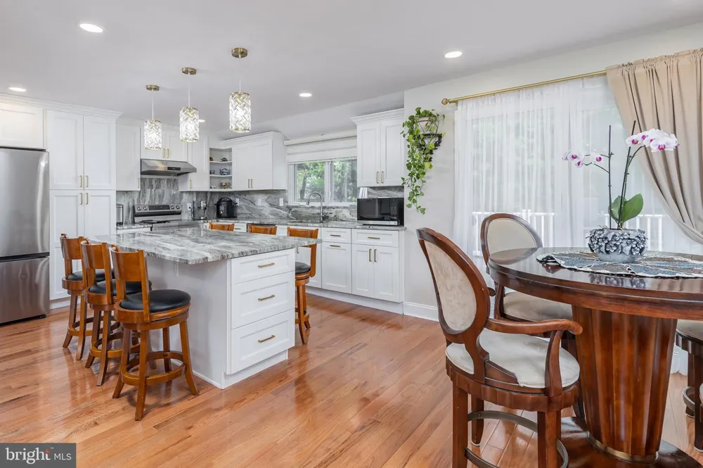 42 REGENT ROAD Cherry Hill, NJ 08003