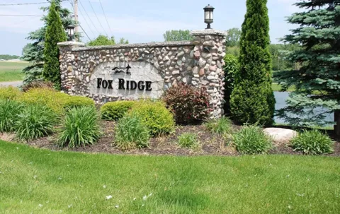 1800 Fox Ridge Trail