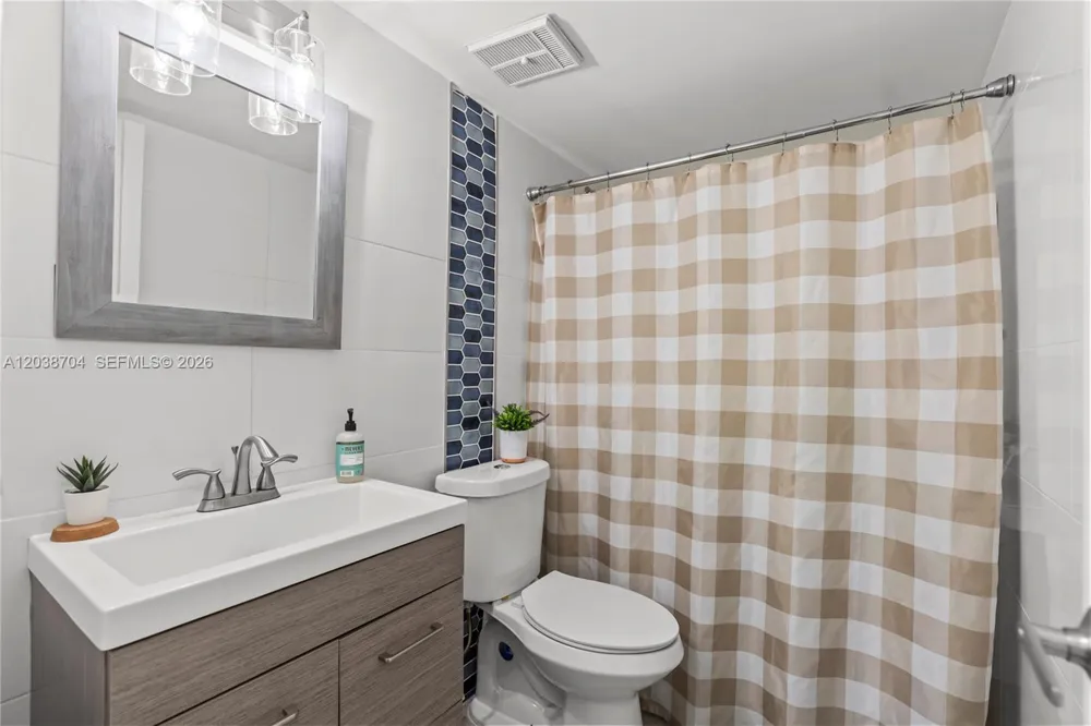 2055 SW 122nd Ave #326 Miami, FL 33175