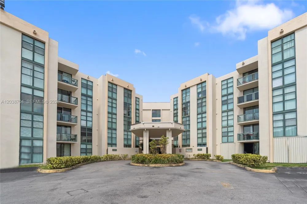 2055 SW 122nd Ave #326 Miami, FL 33175