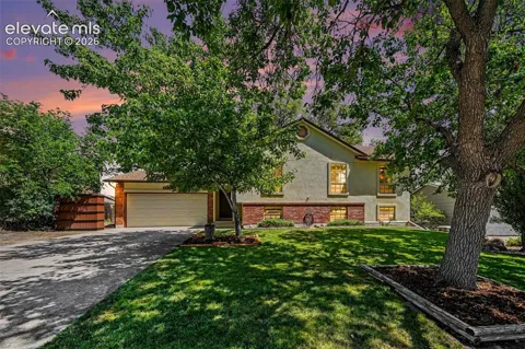 2910 Mirage Drive