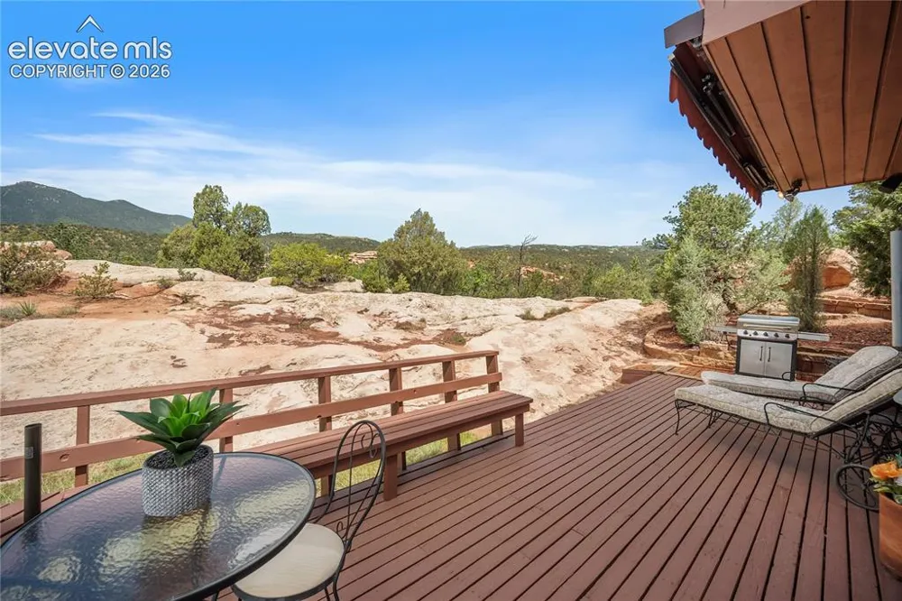 133 Via Vallecito Manitou Springs, CO 80829