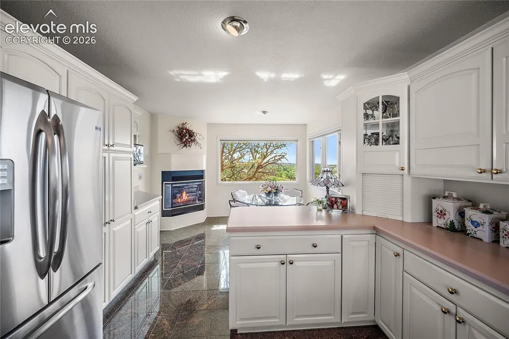 133 Via Vallecito Manitou Springs, CO 80829