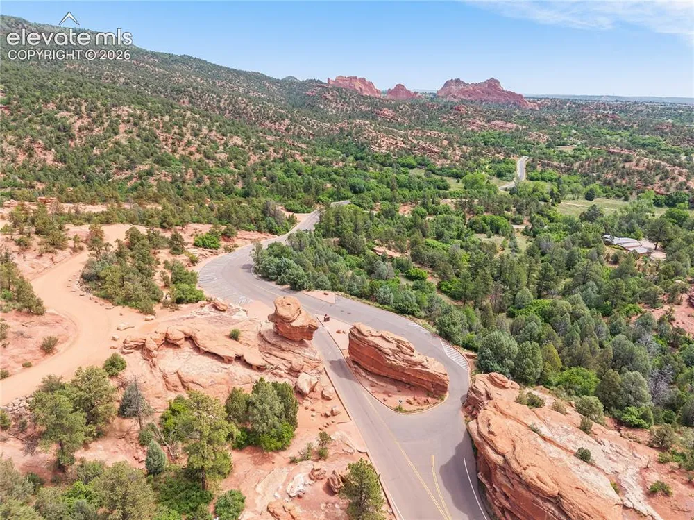 133 Via Vallecito Manitou Springs, CO 80829