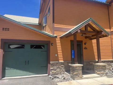 5812 River Club Court