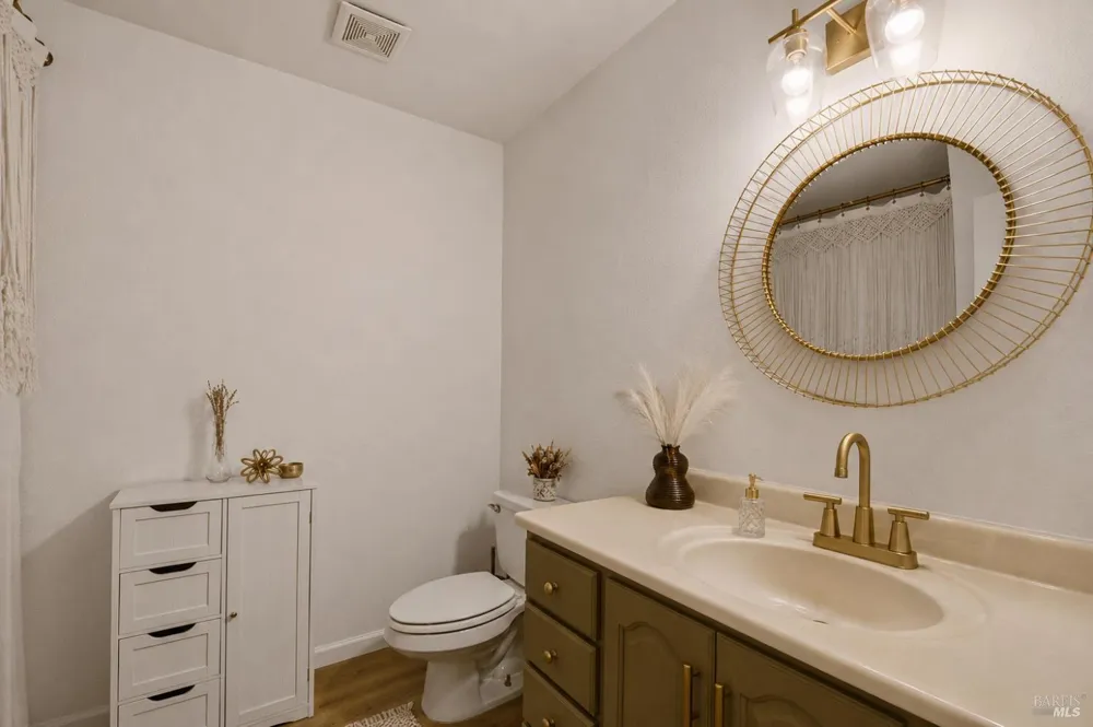 2648 Michelle Court Napa, CA 94558