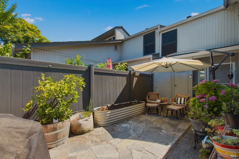 2648 Michelle Court Napa, CA 94558