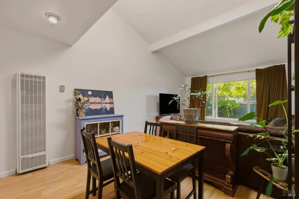 2648 Michelle Court Napa, CA 94558
