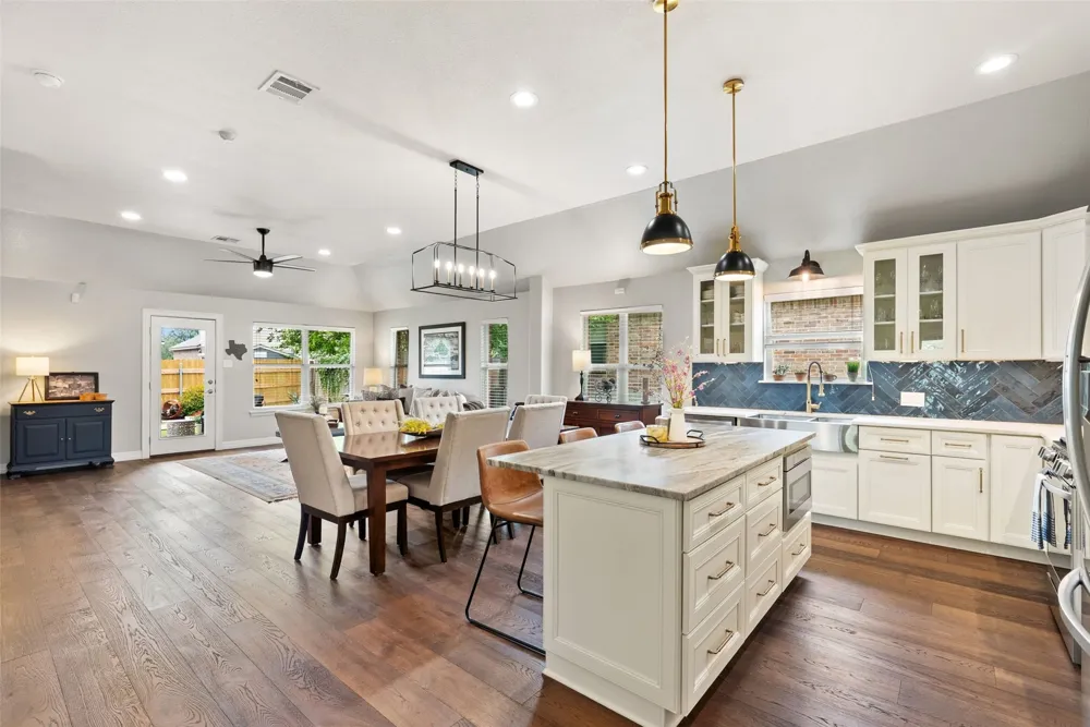 994 Hot Spring Valley Buda, TX 78610