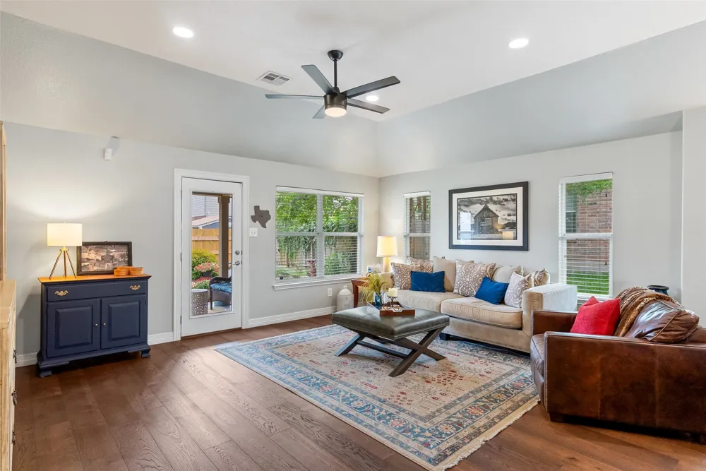 994 Hot Spring Valley Buda, TX 78610