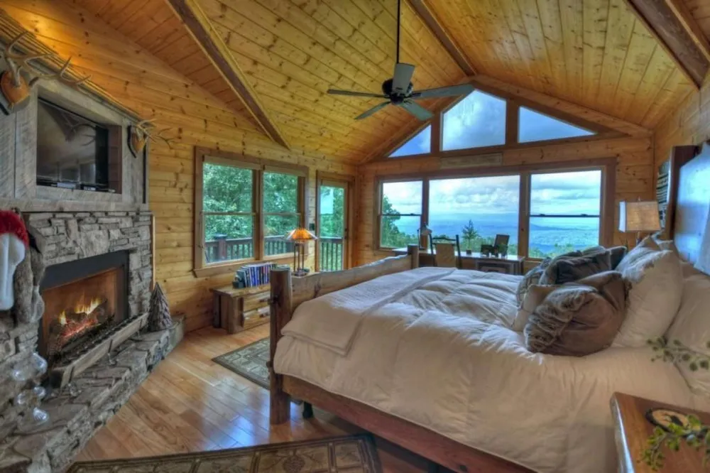 1404 Mountain High Drive Mineral Bluff, GA 30559