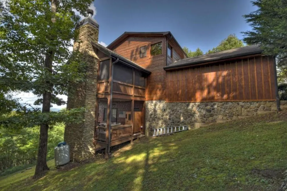 1404 Mountain High Drive Mineral Bluff, GA 30559
