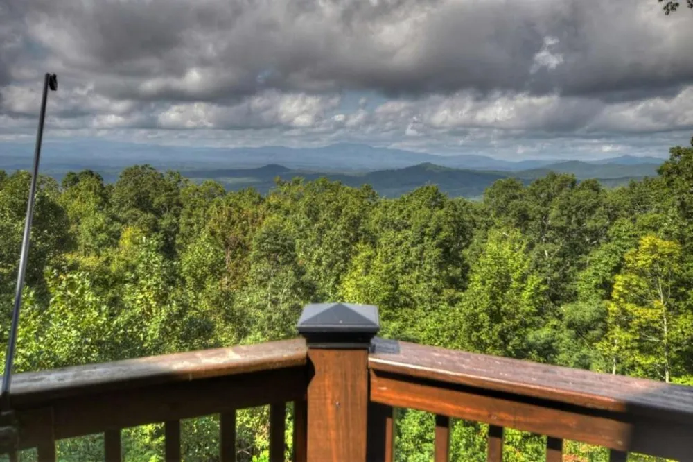 1404 Mountain High Drive Mineral Bluff, GA 30559