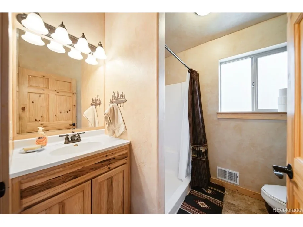 1380 Spruce Road Cimarron, CO 81220