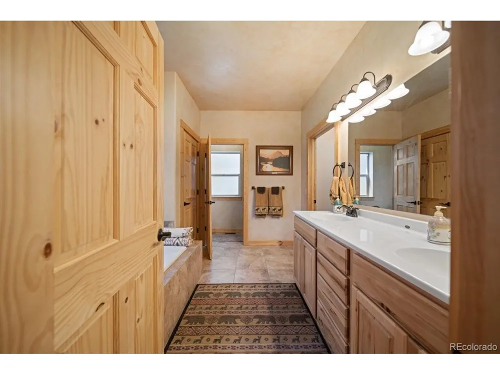 1380 Spruce Road Cimarron, CO 81220