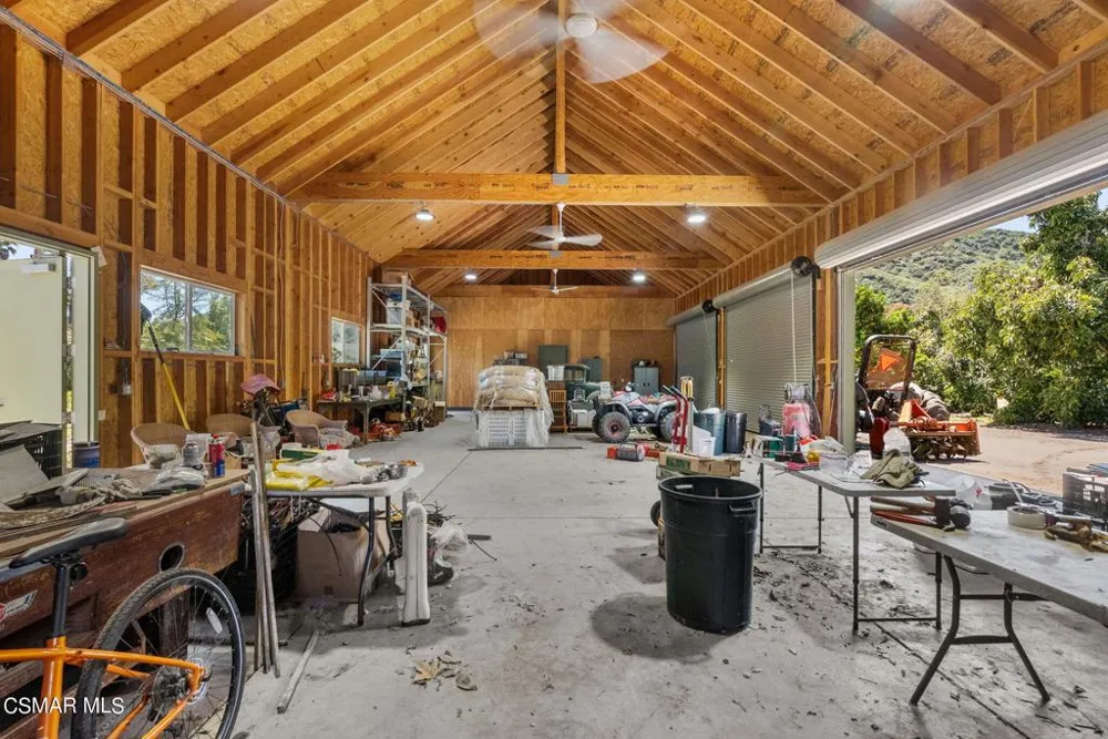 5682 Pine Grove Road Santa Paula, CA 93060