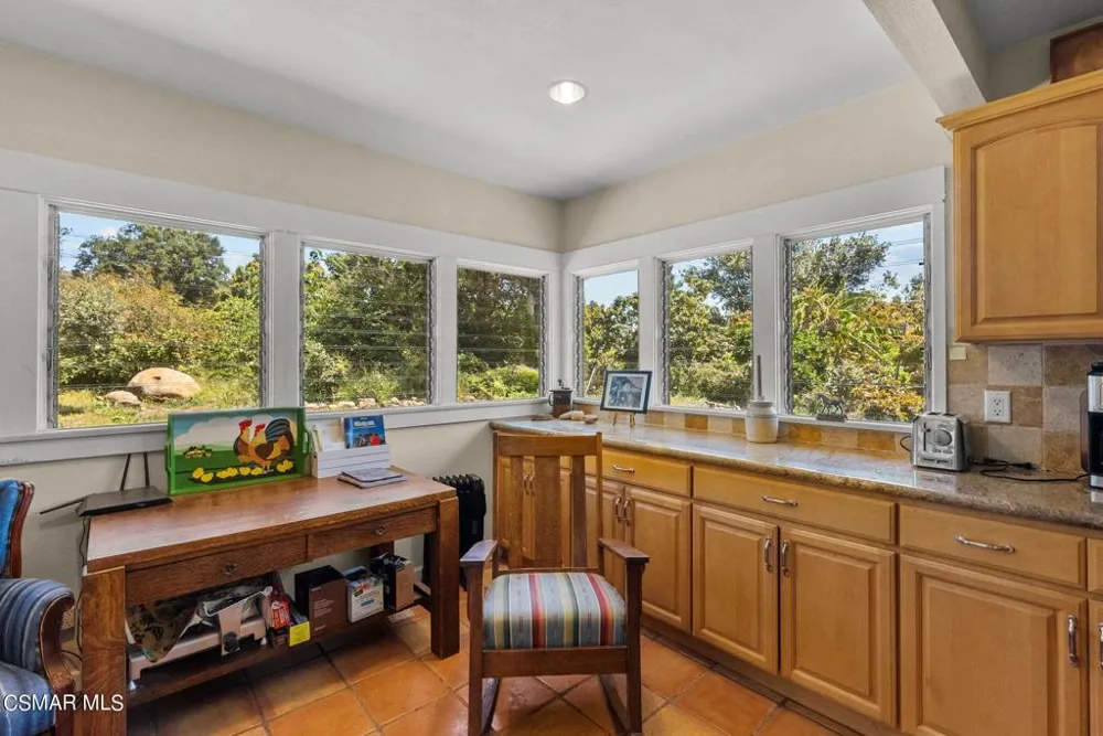 5682 Pine Grove Road Santa Paula, CA 93060