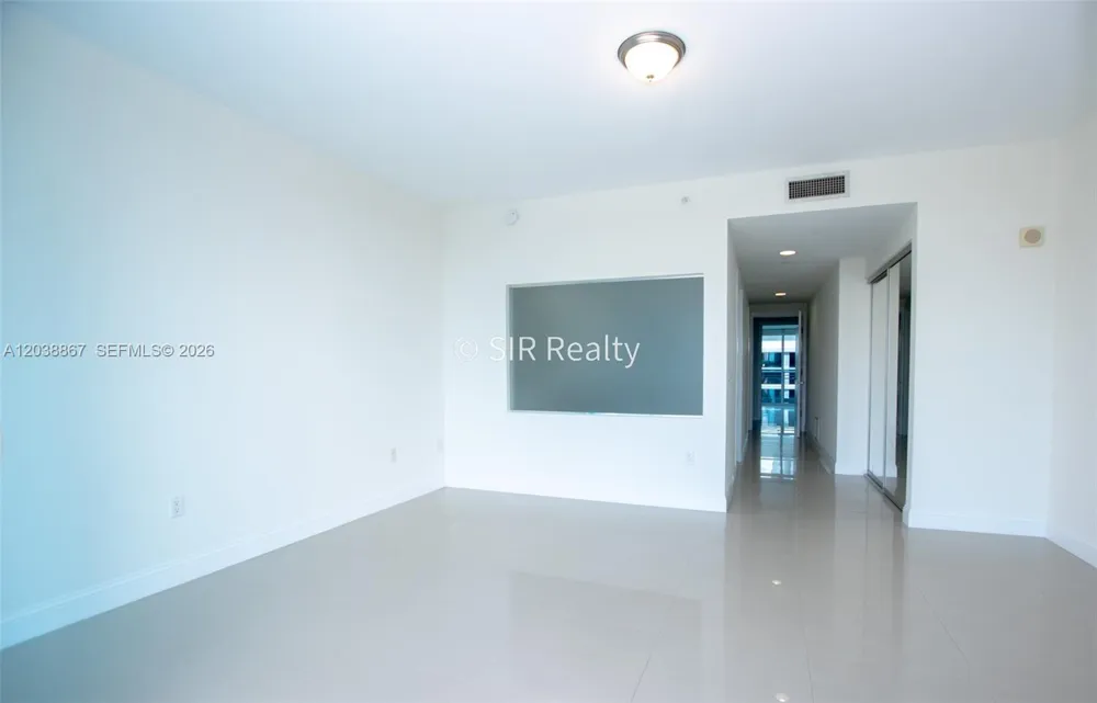 2950 NE 188th St #336 Aventura, FL 33180