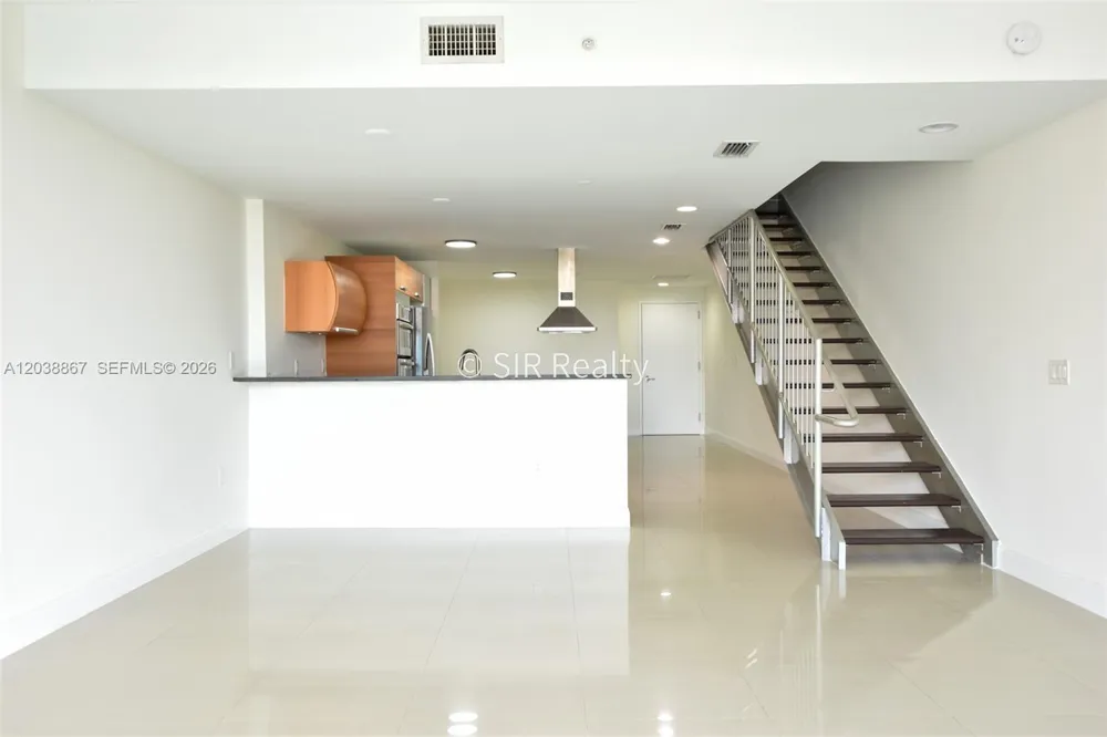2950 NE 188th St #336 Aventura, FL 33180
