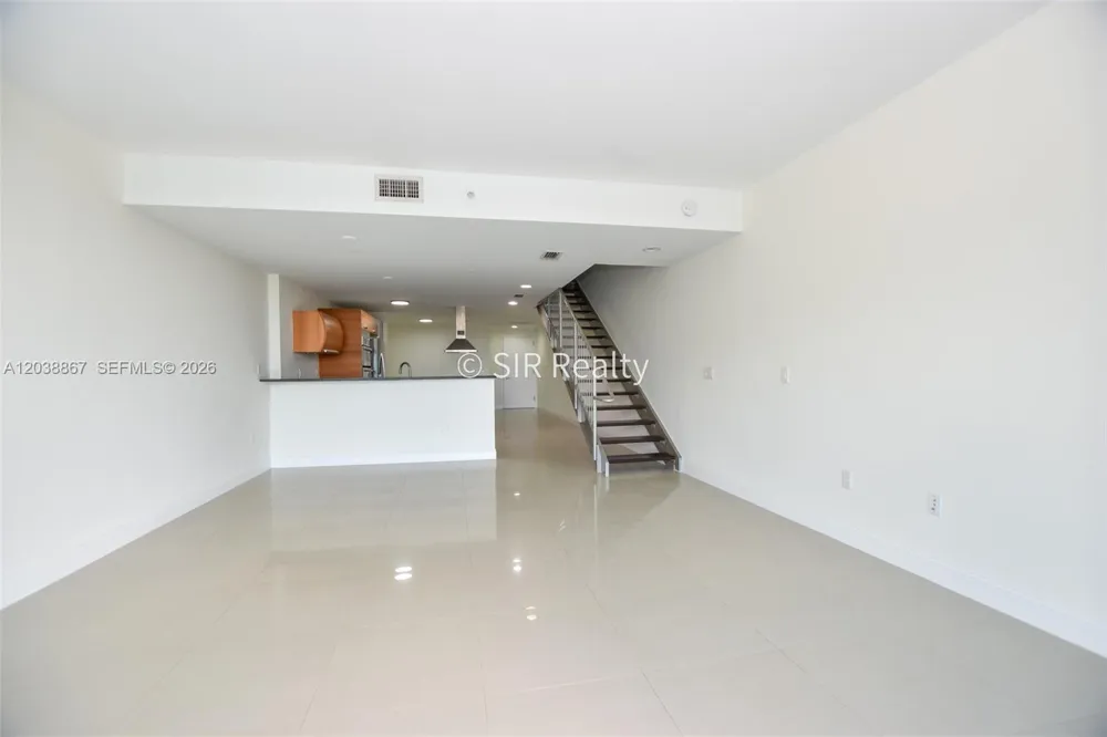 2950 NE 188th St #336 Aventura, FL 33180
