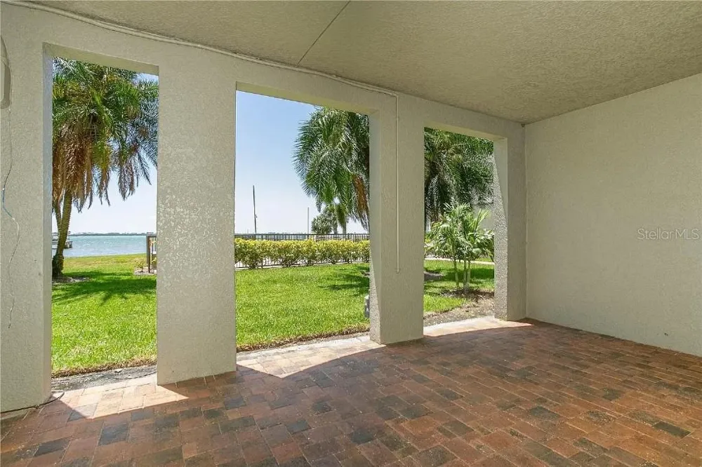 1714 PARK STREET St Petersburg, FL 33710