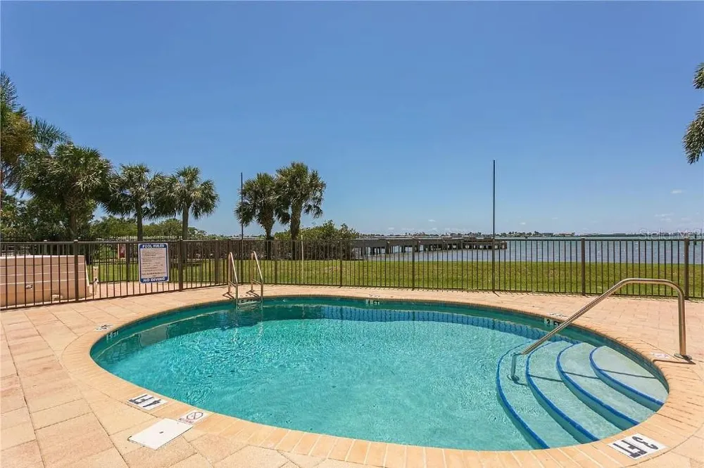1714 PARK STREET St Petersburg, FL 33710